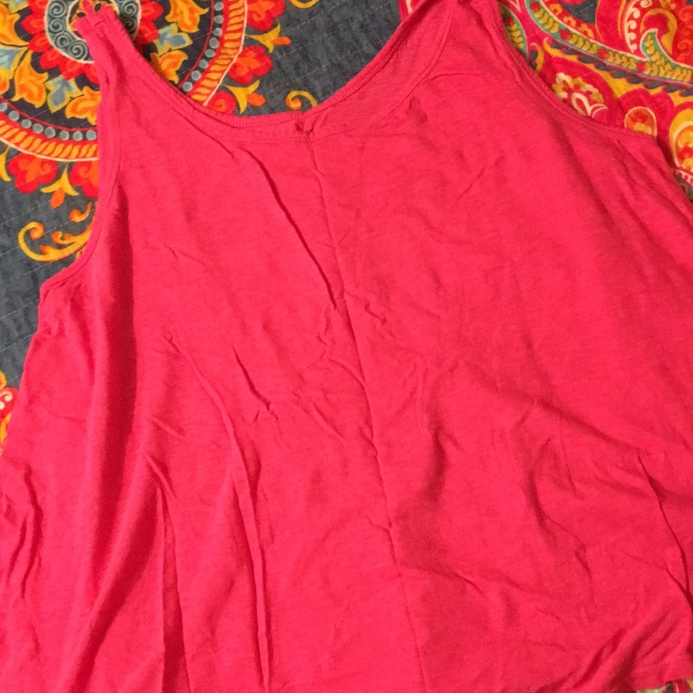 Crown and Ivy summer tank. Size L in Pink